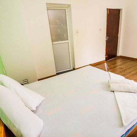 Yoho White Siri Panadura Exterior foto